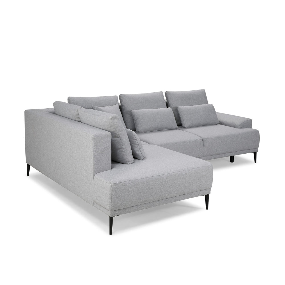 Narożnik GOLF rozkładany z pojemnikiem, dekoracyjnymi poduszkami na wysokich nóżkach