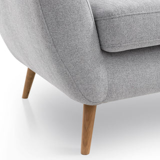 Sofa LAHTI uszak 2 osobowa pikowana na drewnianych nóżkach